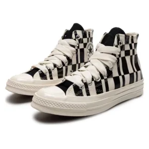 Converse Chuck 70 anti slip and wear-resistant high top canvas shoes for both men and women in black and white